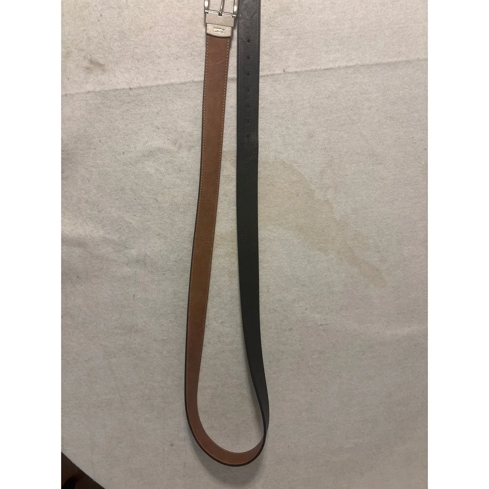 Levi's Reversible Belt Mens‎ 54-56 Black Brown Good Leather Swivel Buckle